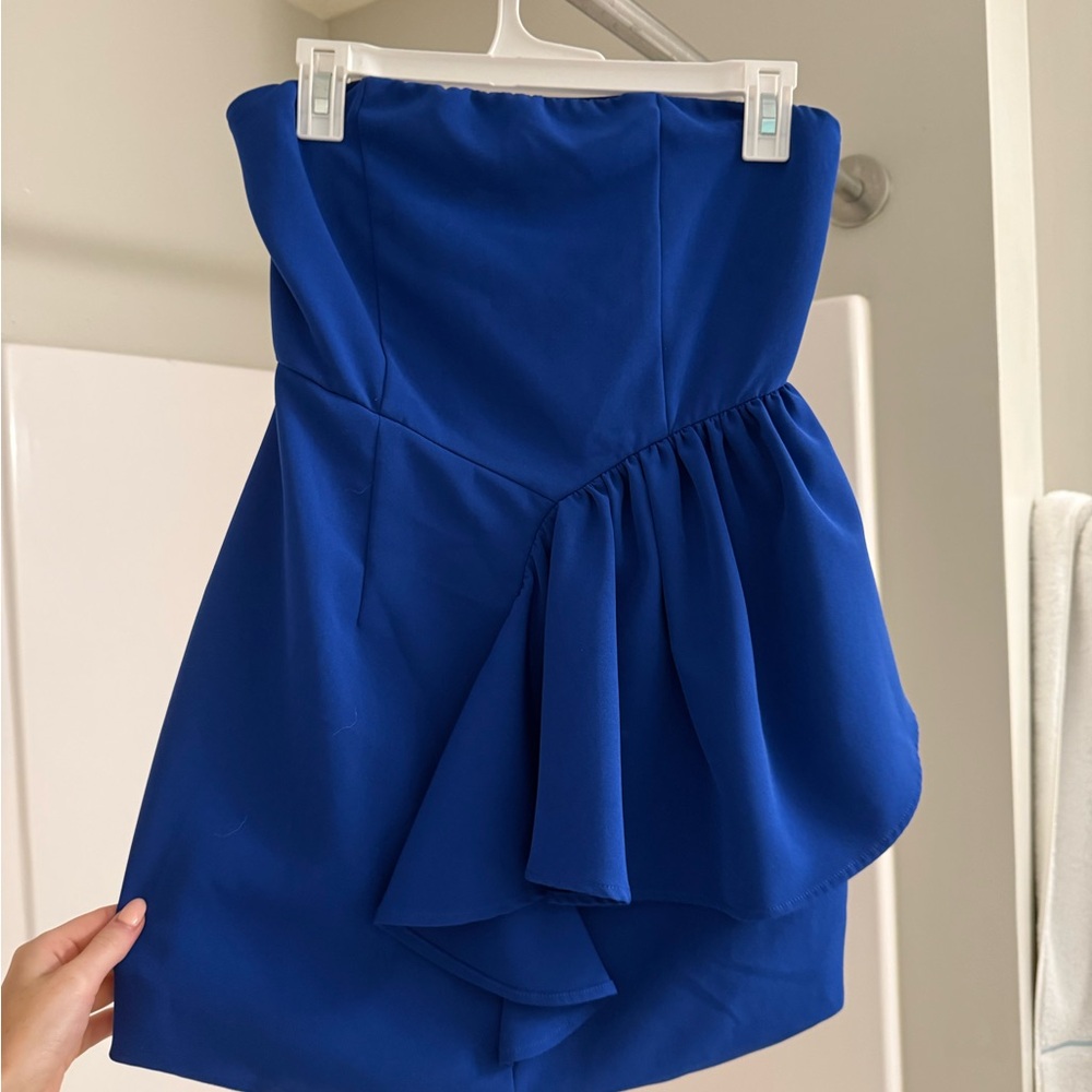 Elegant Blue Strapless Dress